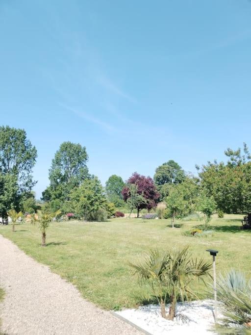 Domaine Des Cerisiers Apartment Berville-sur-Mer Exterior foto
